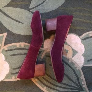 Madewell Low-Heel suede pumps